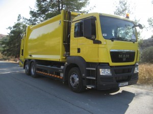 Rear Loader - Garbage Truck - Refuse Collection - Houtris