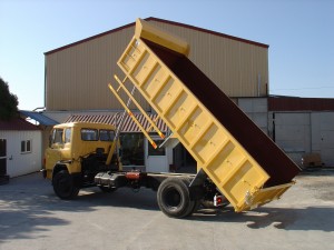 Tipping Truck - Dump Truck - Tipper - Dumper - Houtris