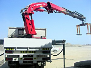 Heavy Duty Cranes - Crane - 700 Series - Houtris - Ferrari